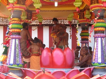 Inuvil kanthan